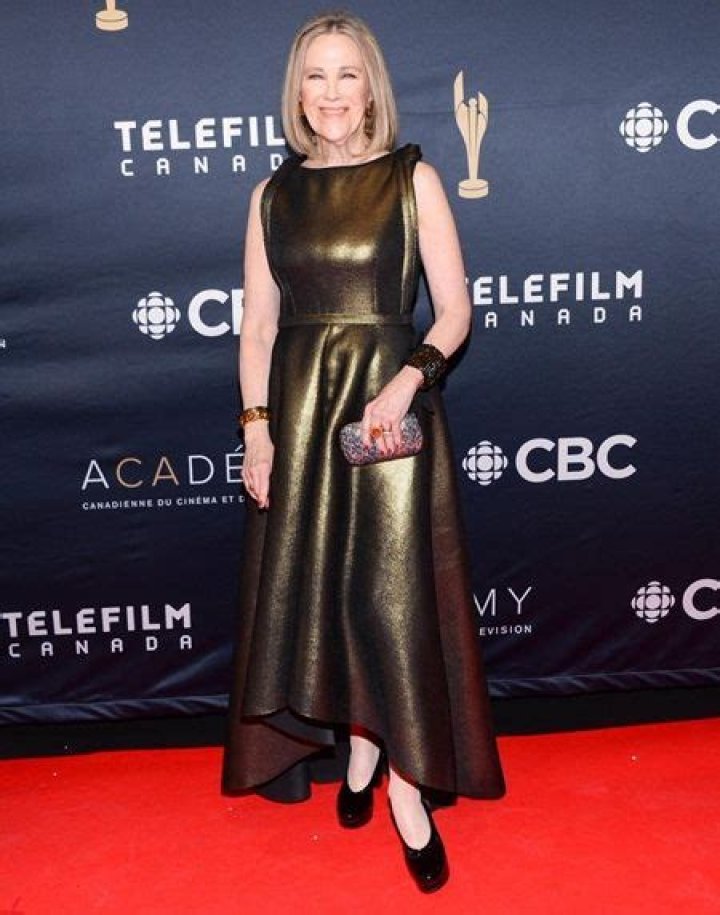 Catherine O’Hara Height Weight Body Measurements Shoe Size Facts